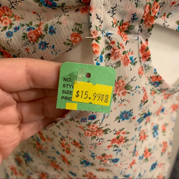 Tank Top - Picture 4 of 5